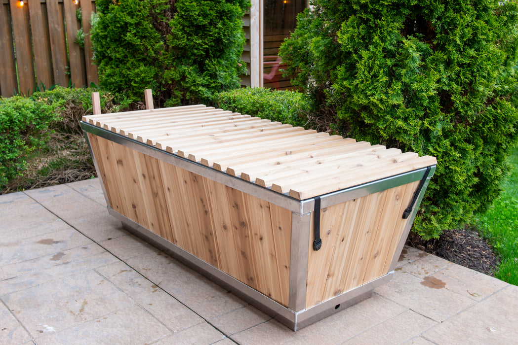 The Leisurecraft Canadian Timber collection, Polar Plunge